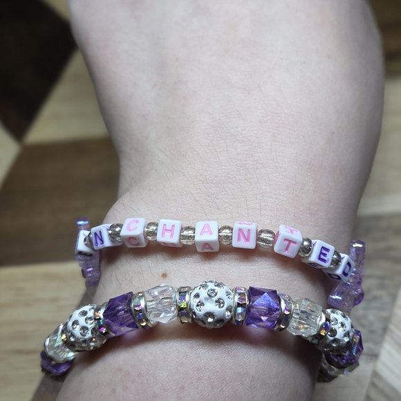 Purple and White Beaded Bracelet Set Taylor Swift Enchanted - Picture 3 of 4